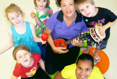 Early Childhood Music Co-ordinator (Queensland Conservatorium Griffith University) Kath Lloyd with children from her weekly class at the Lady Cilento Children’s Hospital Junior School